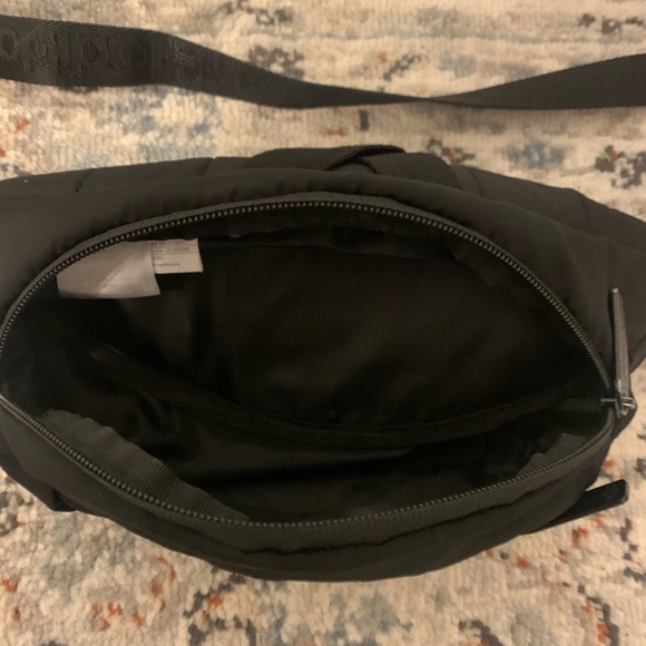 Adidas Black Fanny Pack - Picture 4 of 6